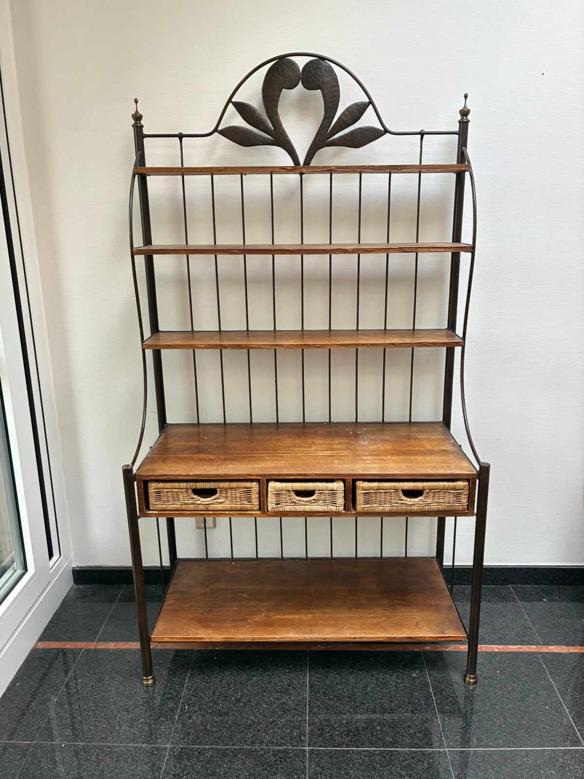 Armoire de boulangerie Grange, Enlèvement