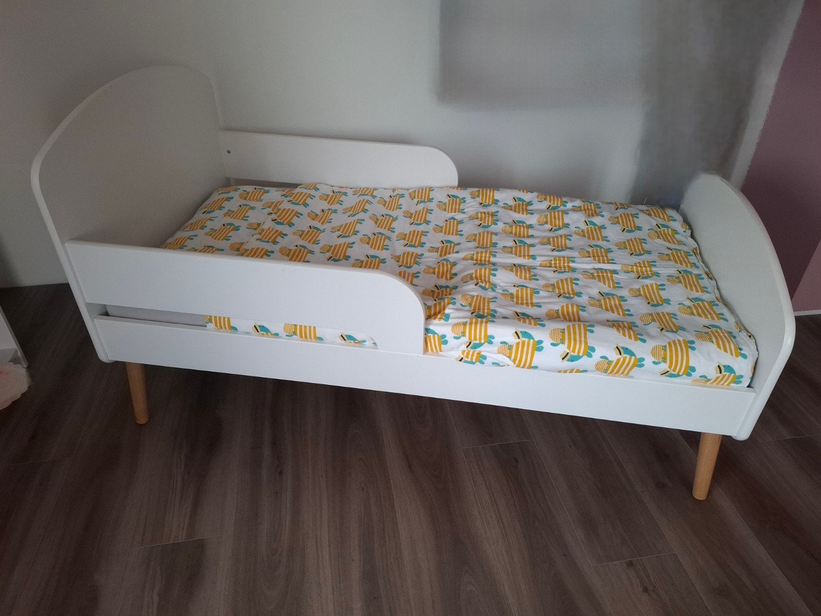 bed 140x70cm + matras + deken + kussen + beddengoed, Enlèvement, 140 à 160 cm, 70 à 85 cm, Sommier à lattes