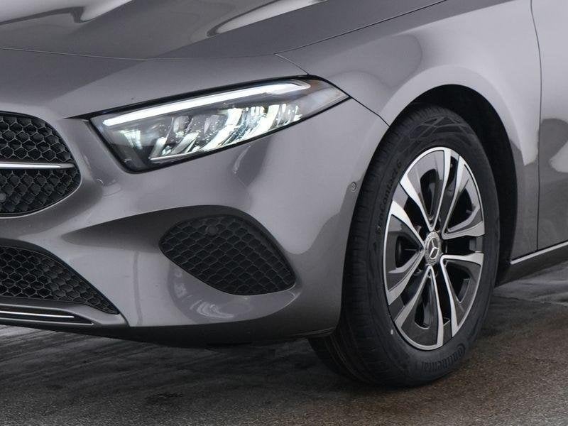 Mercedes-Benz A-Klasse 200 D Hatchback Luxury Line | Smartph, Stof, Gebruikt, 4 cilinders, Bedrijf