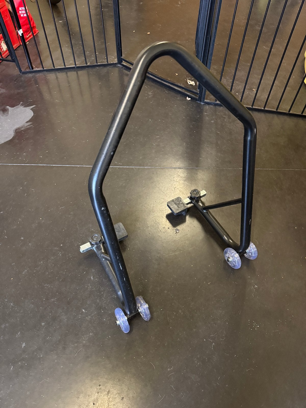 Motor paddockstand, Motoren, Ophalen