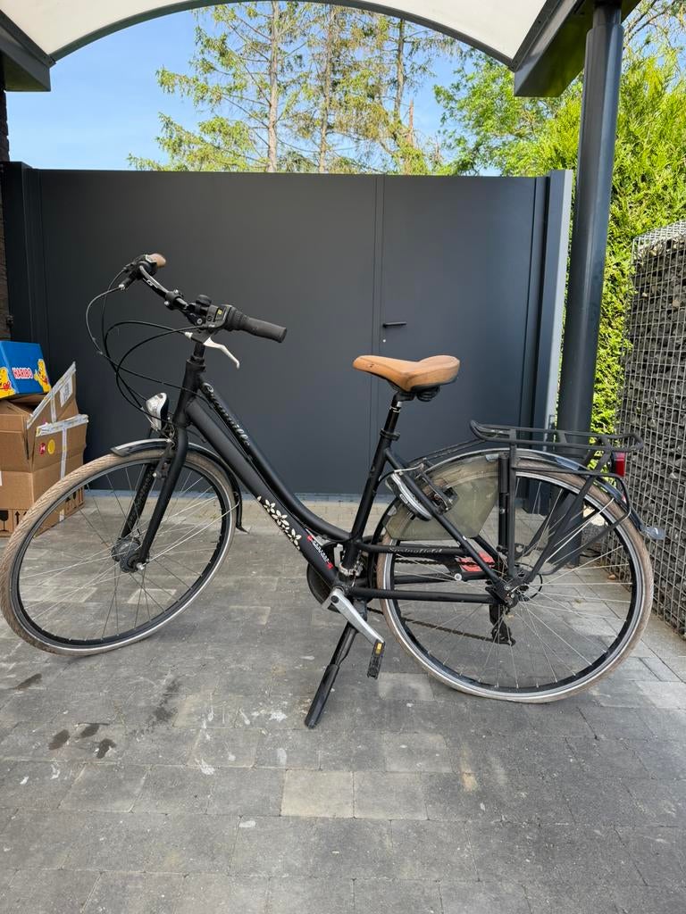 Op te knappen Damesfiets Granville, Fietsen en Brommers, Ophalen, Gebruikt, Overige merken, Versnellingen