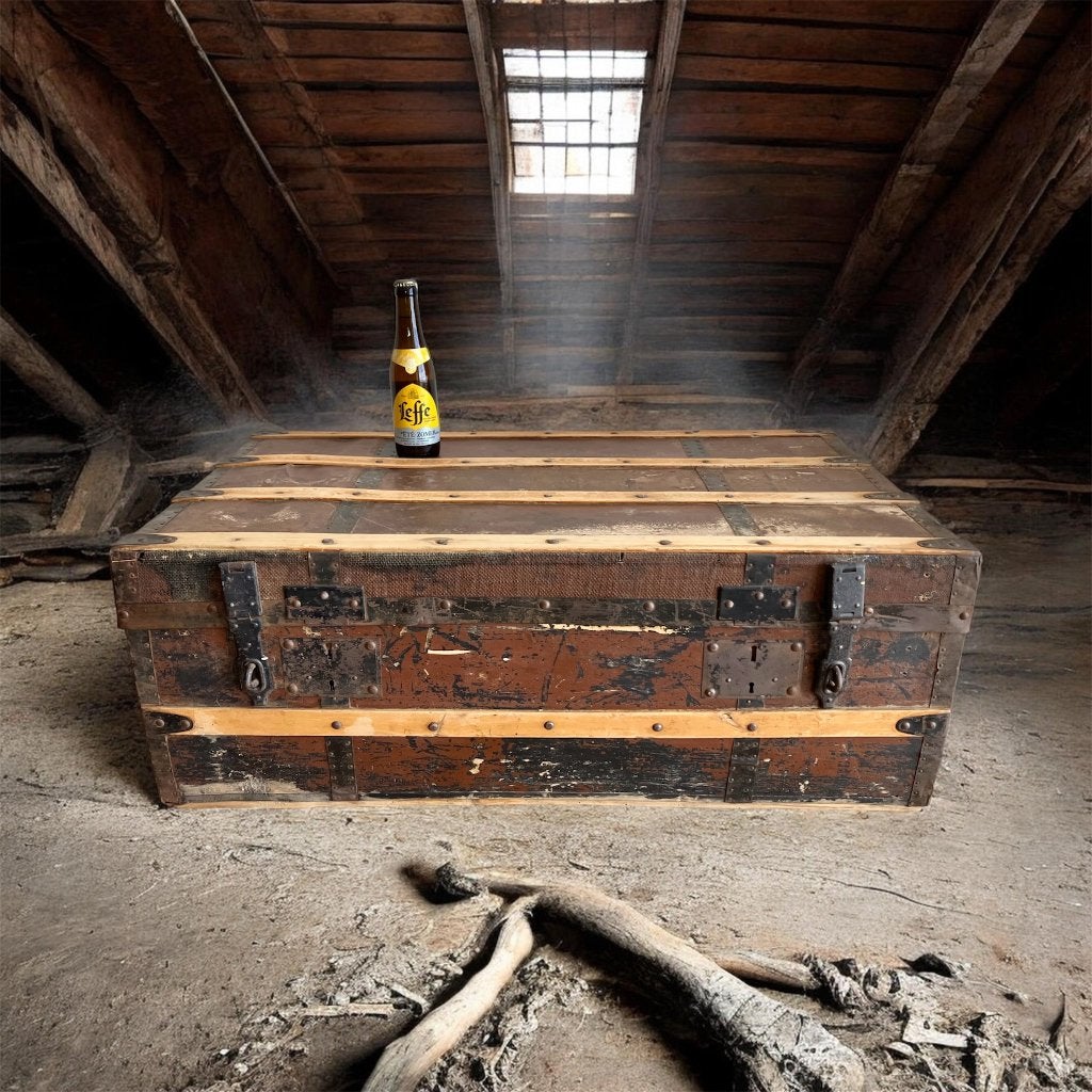 Oude grote kist of scheepskoffer, Huis en Inrichting, Woonaccessoires | Kisten, Ophalen