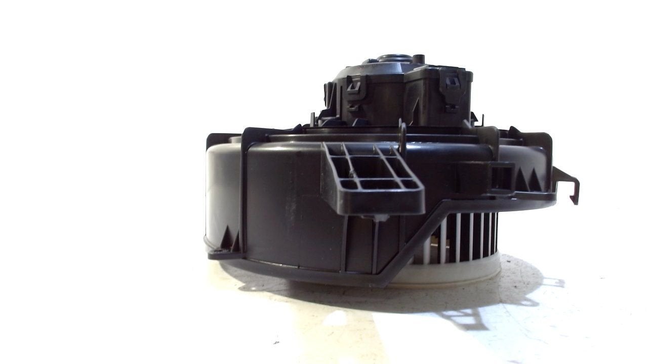 Kachel ventilator motor Volkswagen Up, Onderdelen@venauto.nl, Van der Ven Autorecycling B.V., Gebruikt, Ettenseweg 76, 4706 PB Roosendaal, The Netherlands