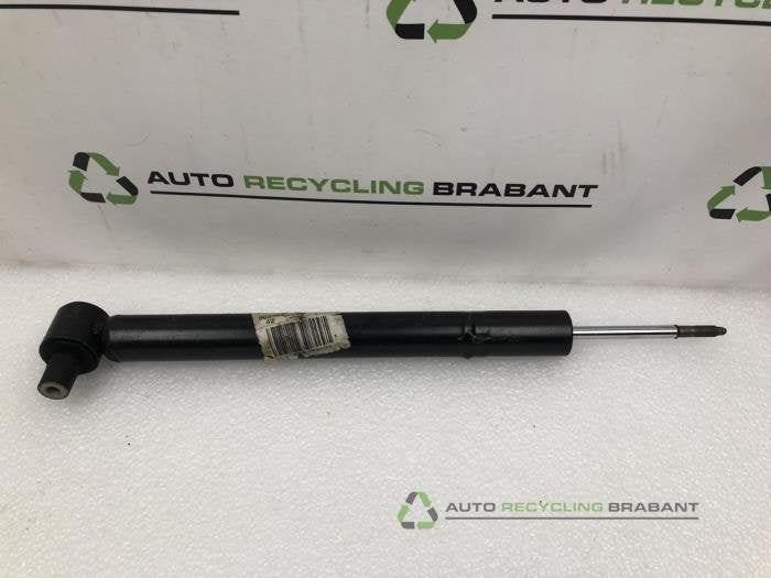 Joint caoutchouc amortisseur arrière droit d'un Audi A4, Autos : Pièces & Accessoires, -, 3 mois de garantie, Utilisé, -