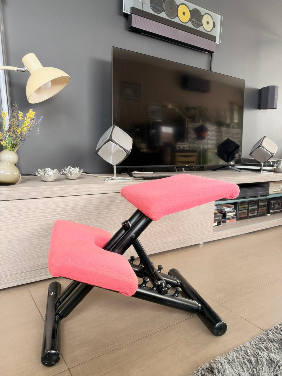 Varier multibalans kniestoel stokke, Huis en Inrichting, Ophalen, Gebruikt, Zwart, Bureaukruk