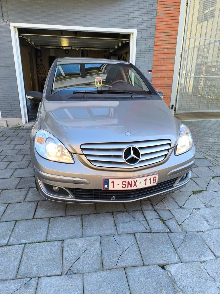 Mercedes B150, Auto's, Automaat, Zwart, 5 deurs, Particulier
