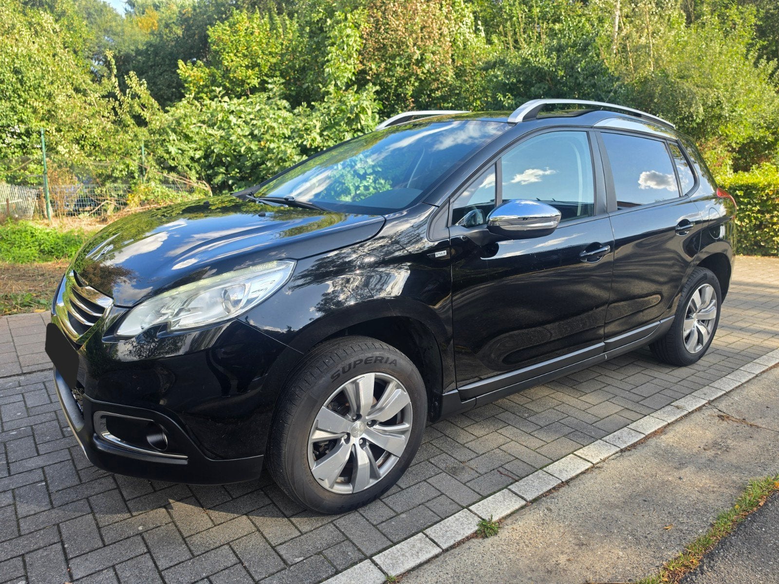 Peugeot 2008 1.2i Style Slechts 100.000km Gekeurd Carpass, Autos, Peugeot, Achat, Boîte manuelle, Noir, 5 portes