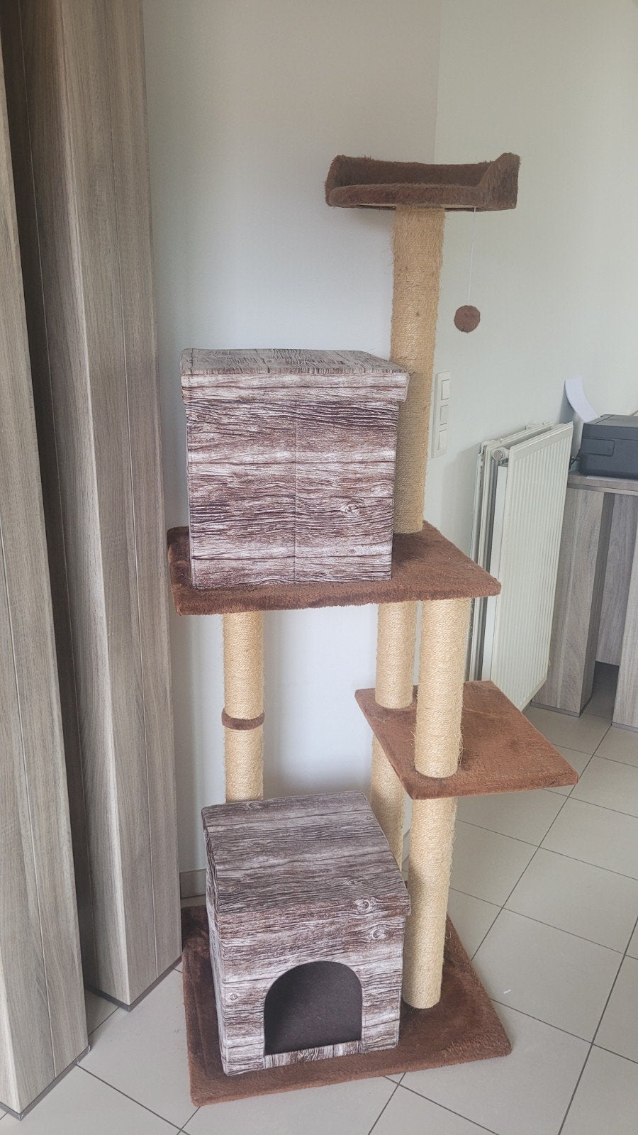gebruikte kattenpaal, Ophalen