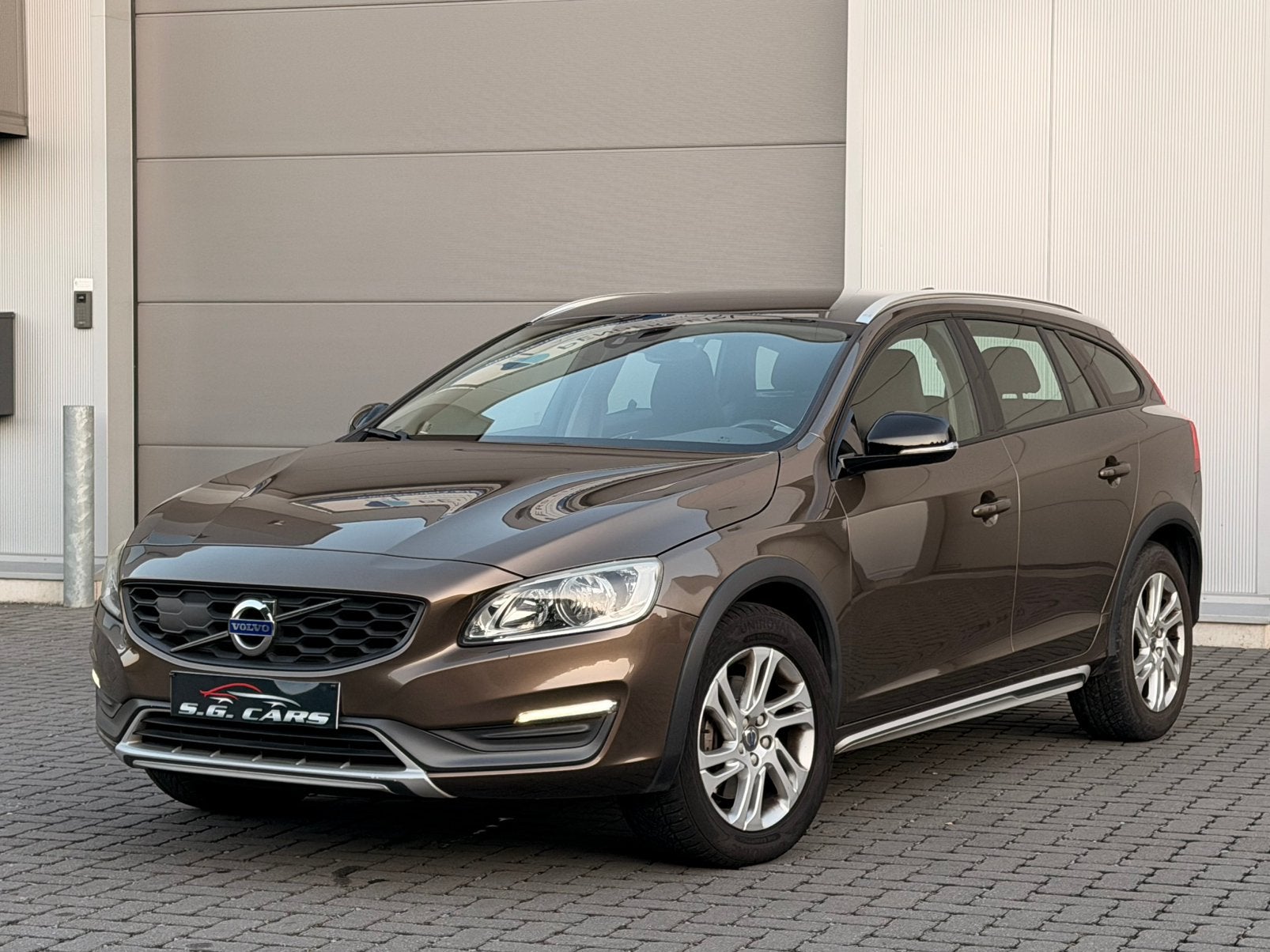 VOLVO V60 CROSS COUNTRY 2016 EURO6B 2.0 DIESEL 265.000KM, Auto's, Euro 6, 6 deurs, Te koop, V60