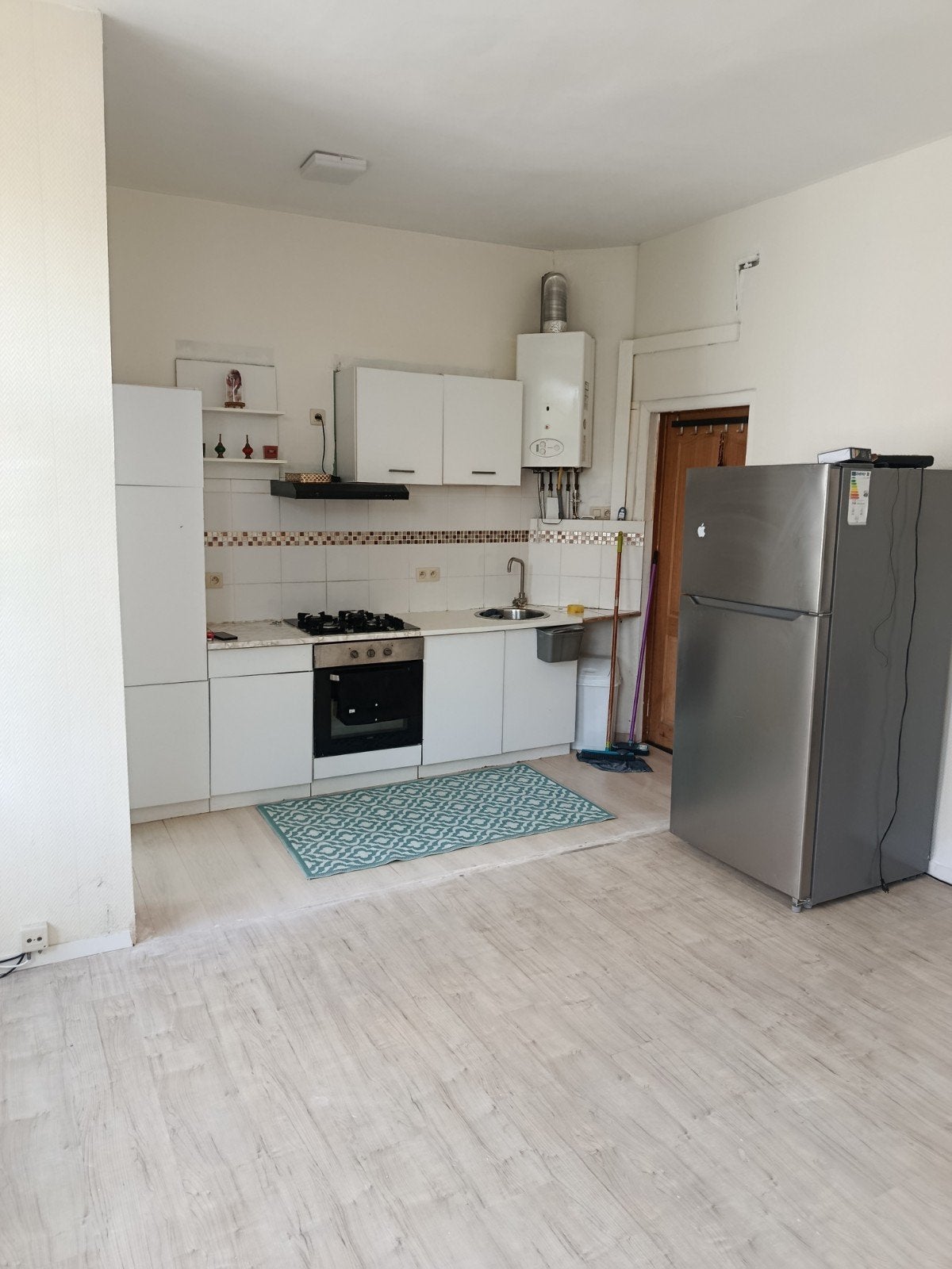 Charmant appartement 1 chambre (2e étage) – Proche Métro, Bruxelles
