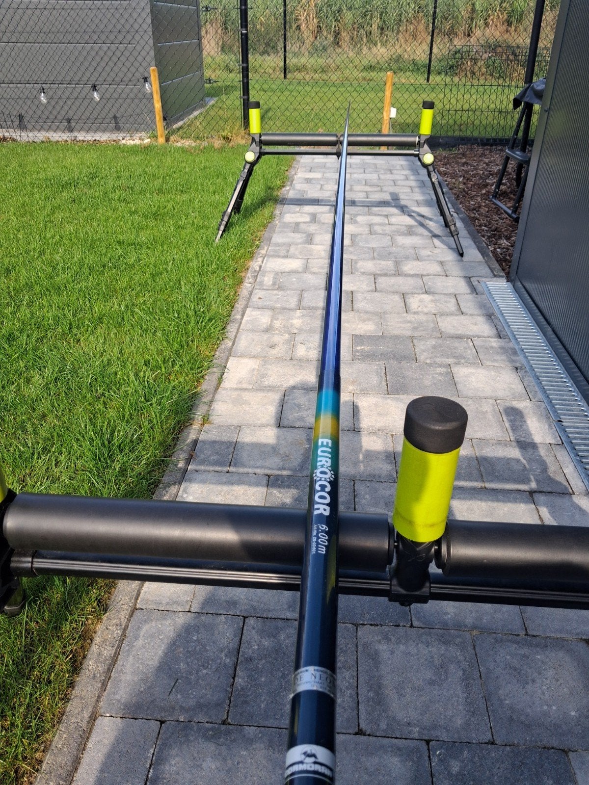 vaste hengel met nieuwe elastiek, Enlèvement, Ligne fixe