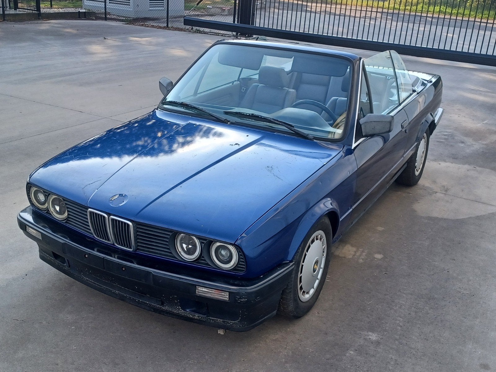 BMW e30 318i Cabrio, Autos, Cuir, Achat, Entreprise, Cabriolet