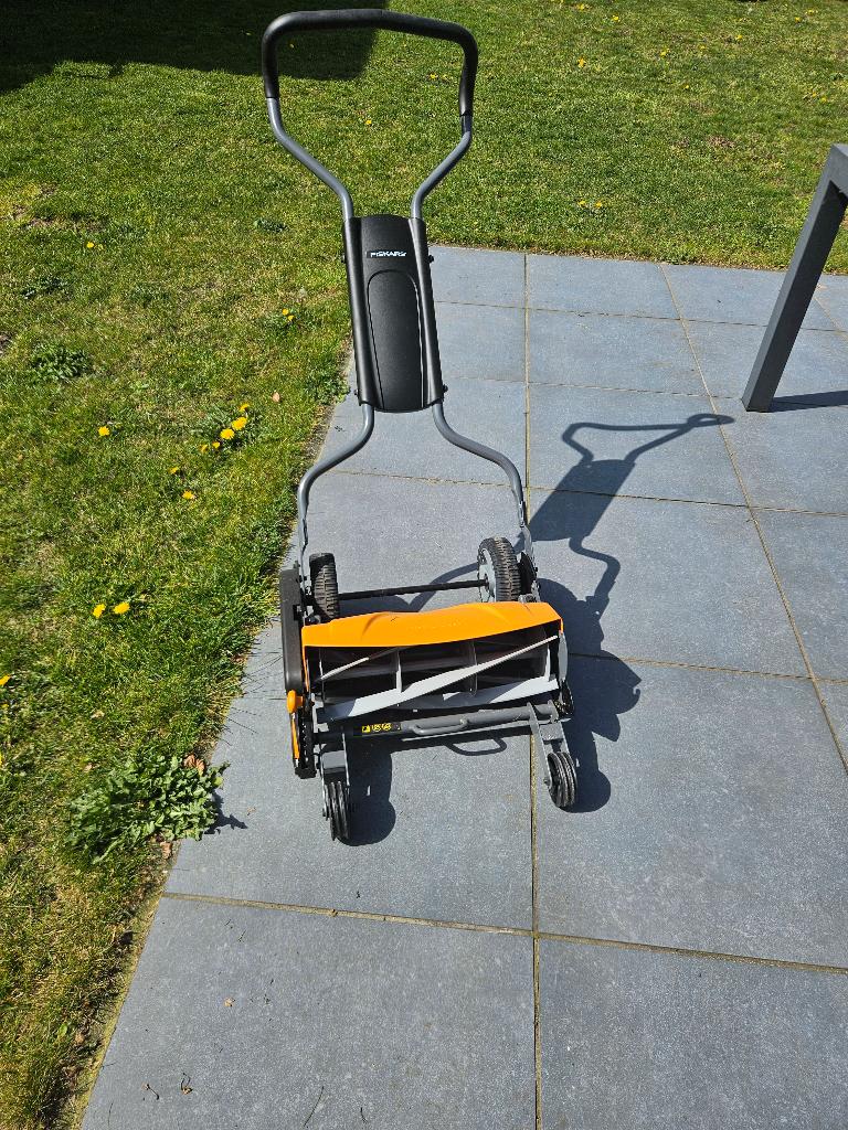 Fiskars StaySharp Max incl. grasopvangbak, Jardin & Terrasse, Tondeuses à gazon, Fiskars, Tondeuses à gazon manuelles, Sac de ramassage