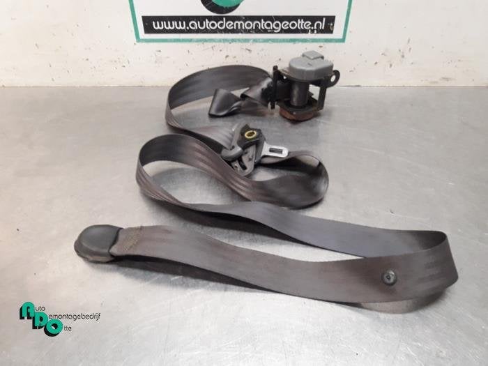 Ceinture de sécurité arrière gauche d'un Kia Sorento (Sor, Kia, -, 3 mois de garantie, Utilisé