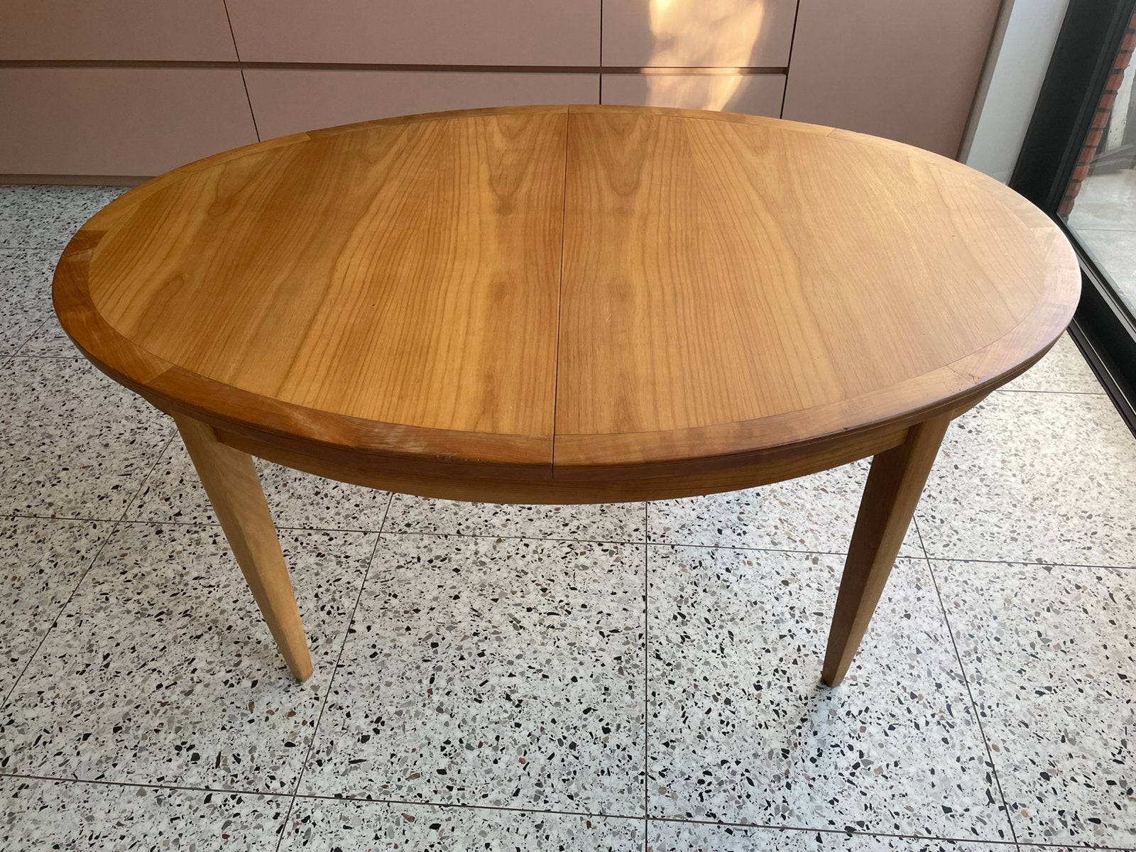 Uitschuifbare eettafel, Ophalen, Gebruikt, 100 tot 150 cm, Vijf personen of meer