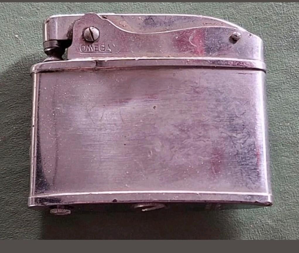 Ancien briquet Omega, Briquet