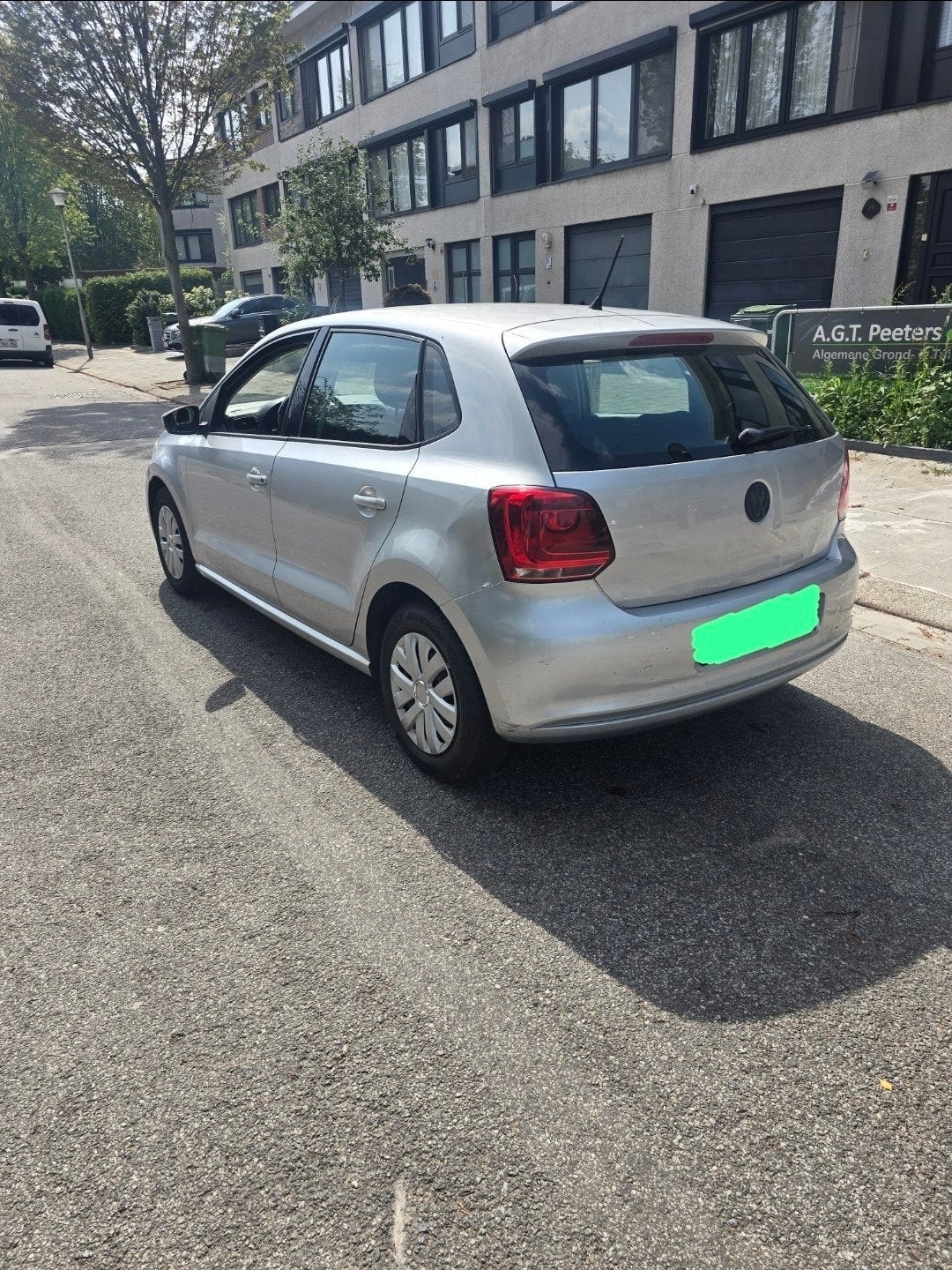 L'essence de la Volkswagen Polo est correctement inspectée, Achat, Particulier, Essence, Polo