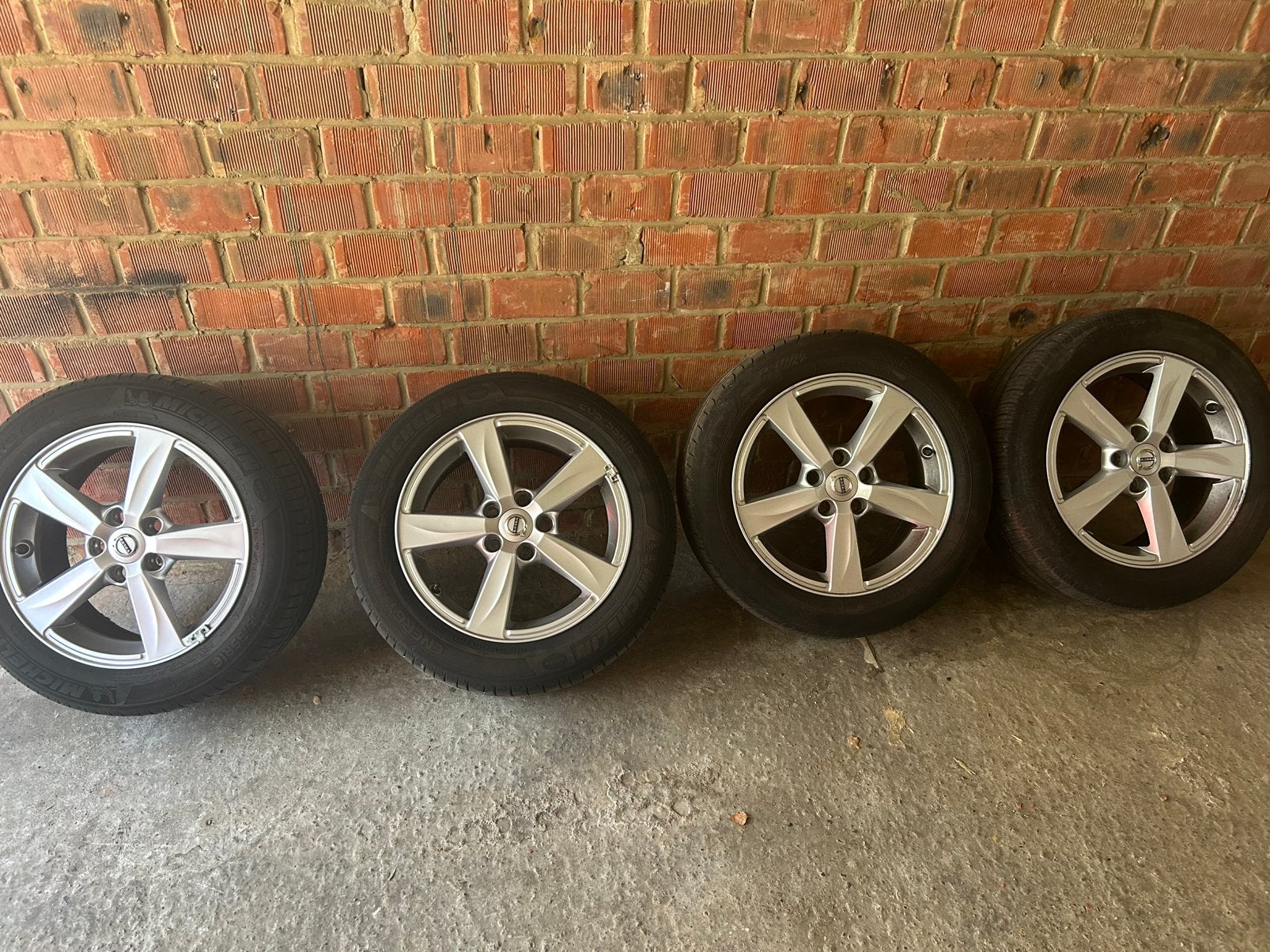 Velgen Volvo V40 V50 V60, Auto-onderdelen, Ophalen, Band(en)