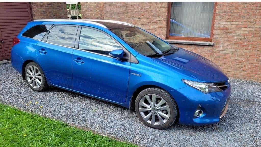 Toyota auris sport touring, Autos, Toyota, Particulier, Auris, Toit panoramique, Sièges chauffants