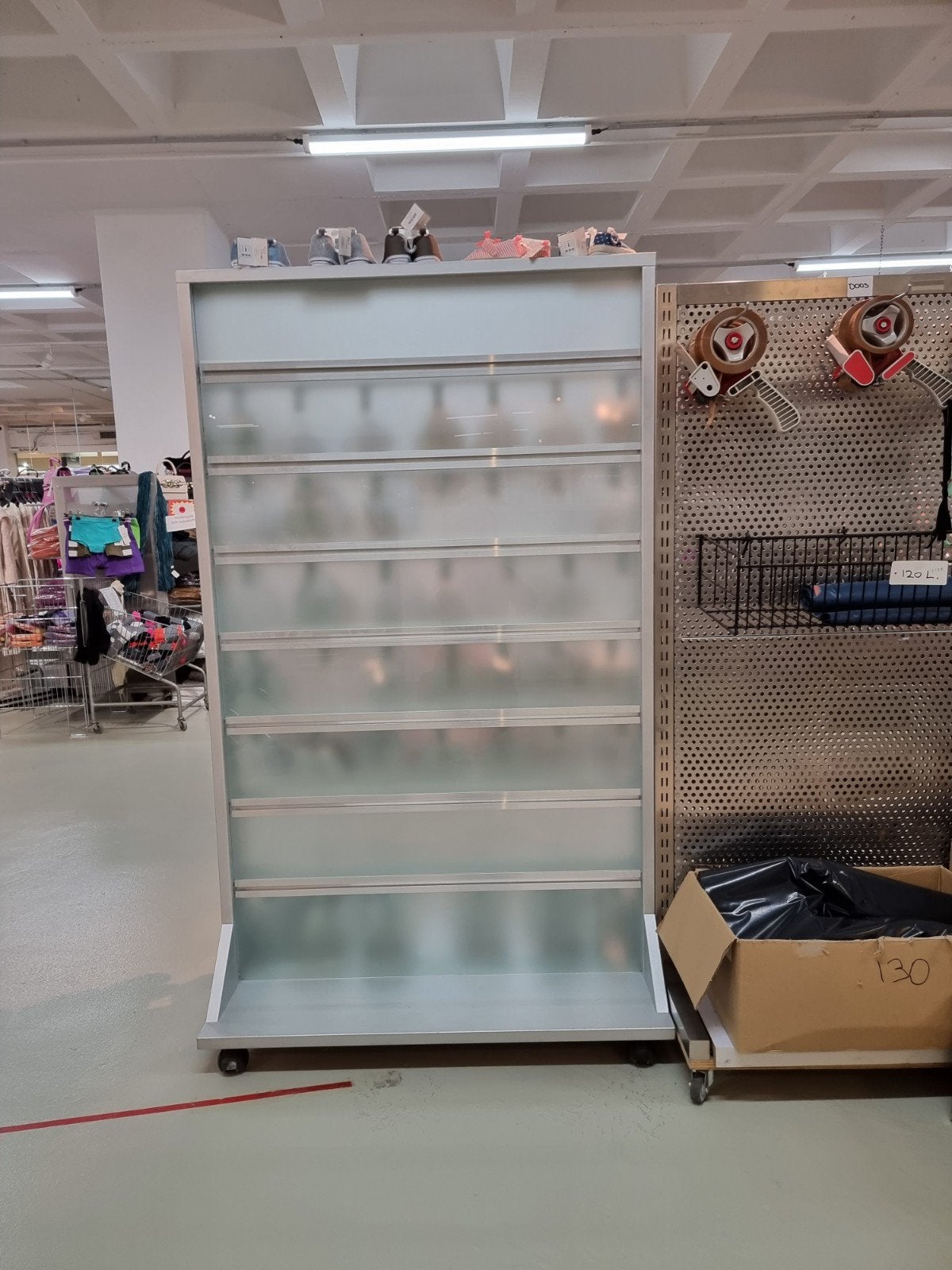 Meuble de présentation pour accessoires, bijoux, etc., Enlèvement