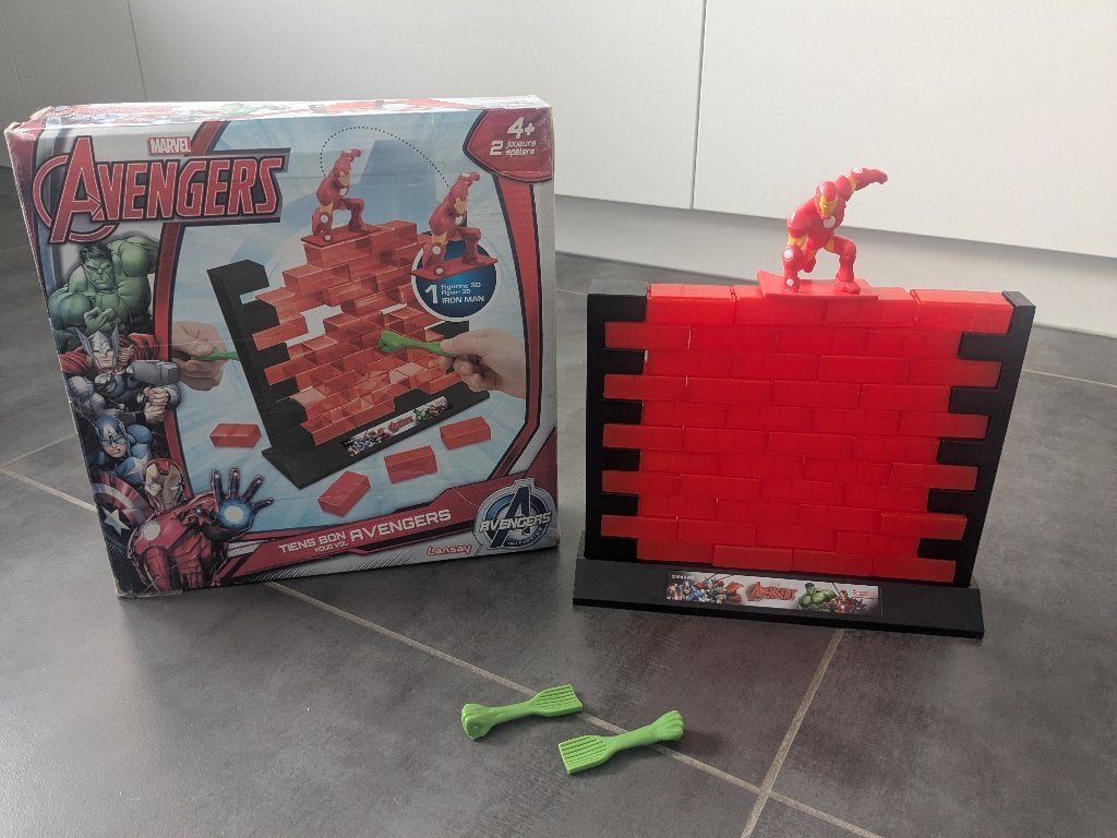 Speelgoed - spel - Avengers houd vol - lansay, Ophalen of Verzenden, Gebruikt