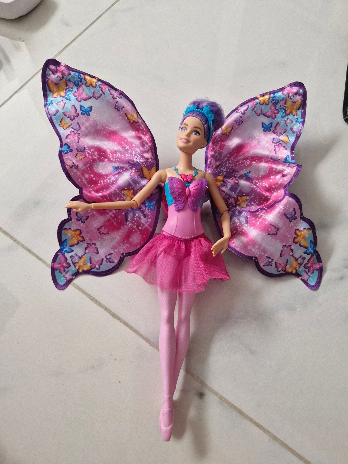 barbie vlinder, Enfants & Bébés, Jouets | Poupées, Enlèvement, Barbie