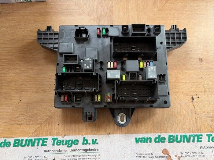 Boîte à fusibles d'un Opel Astra, -, Opel, 3 mois de garantie, Utilisé