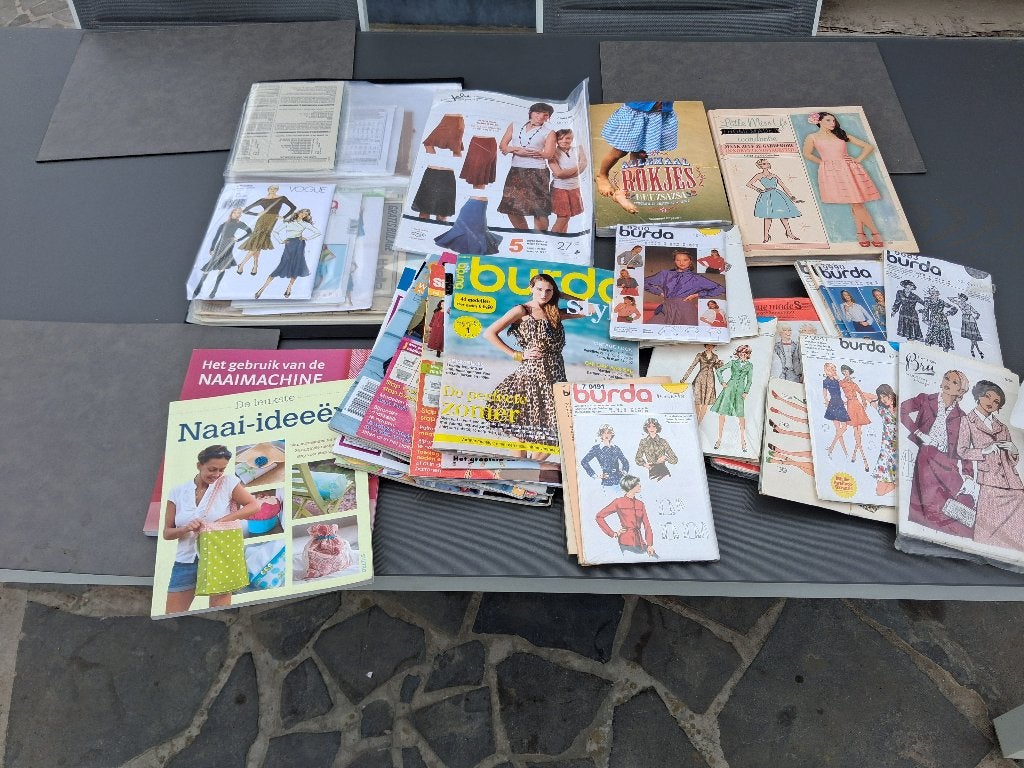 Kledingpatronen en boeken, Hobby en Vrije tijd, Kledingpatronen, Ophalen, Overige typen, Vrouw, Burda