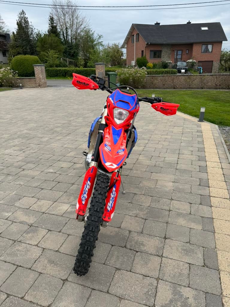 Enduro Beta 200rr racing 2023, Ophalen, Zo goed als nieuw