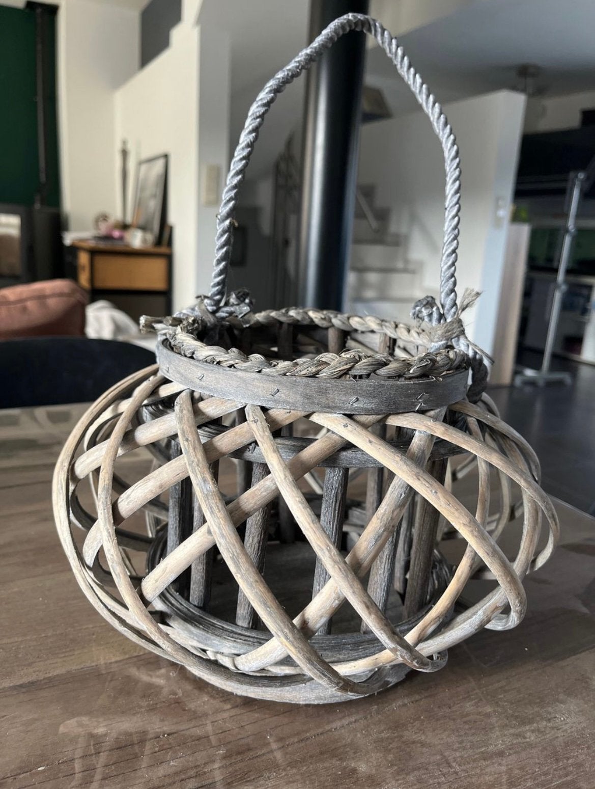 Panier en osier pour plante, Osier, Comme neuf, Enlèvement, Panier