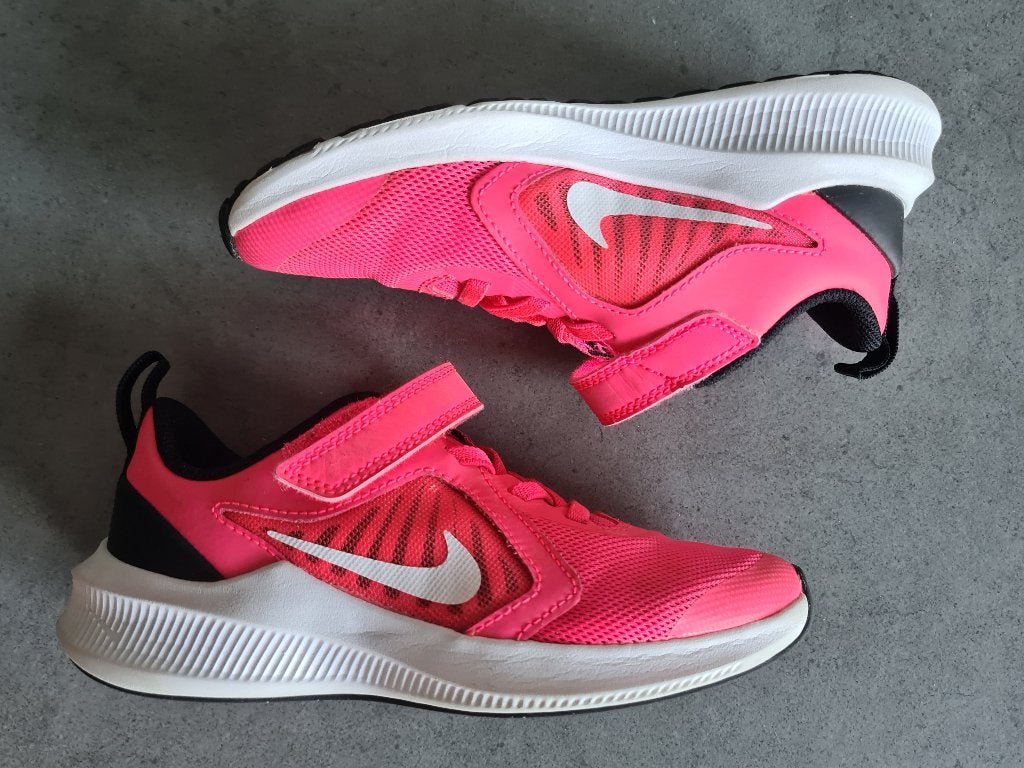 Nike sportschoenen roze meisje - maat 31, NIKE, Gebruikt, Meisje, Sportschoenen