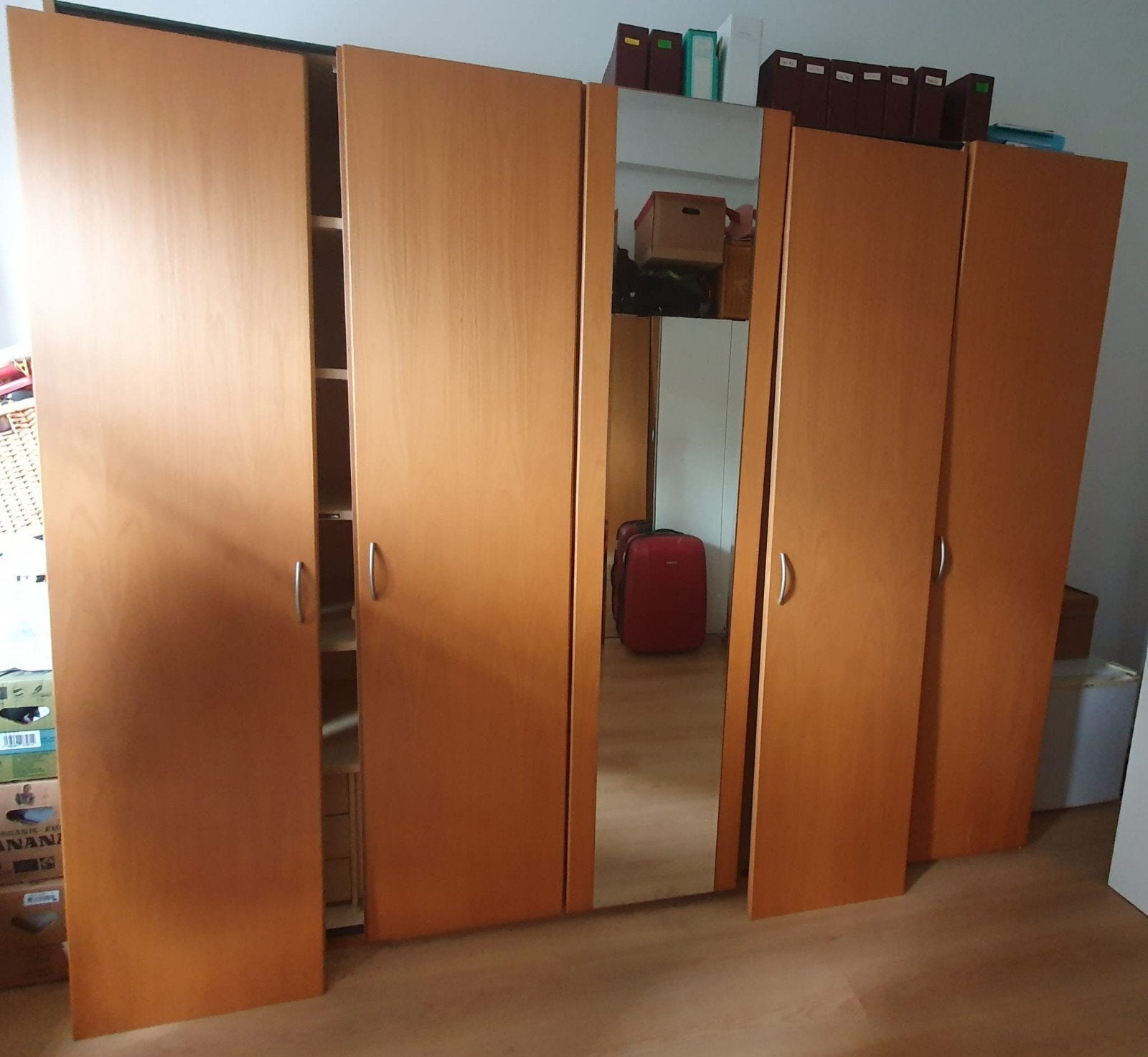 Grande garde-robes, Maison & Meubles, Enlèvement, Avec porte(s)