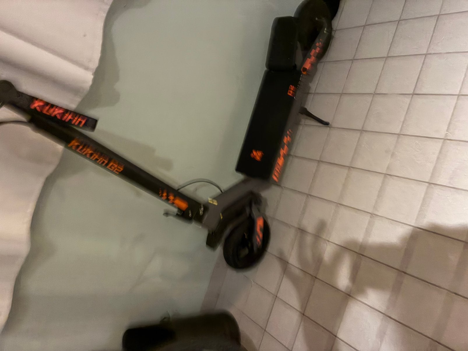 Step kukirin, Fietsen en Brommers, Ophalen, Zo goed als nieuw