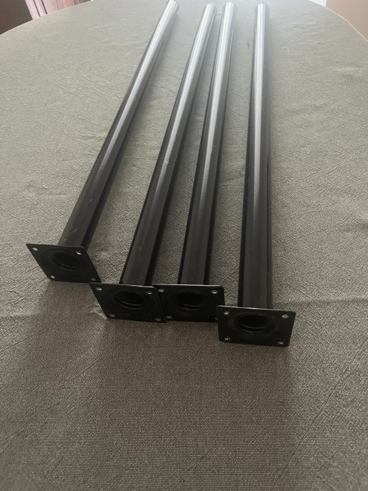 4 poten in metaal van 70 cm, zwart, Ophalen, Tafelpoot, 50 tot 100 cm, Rond