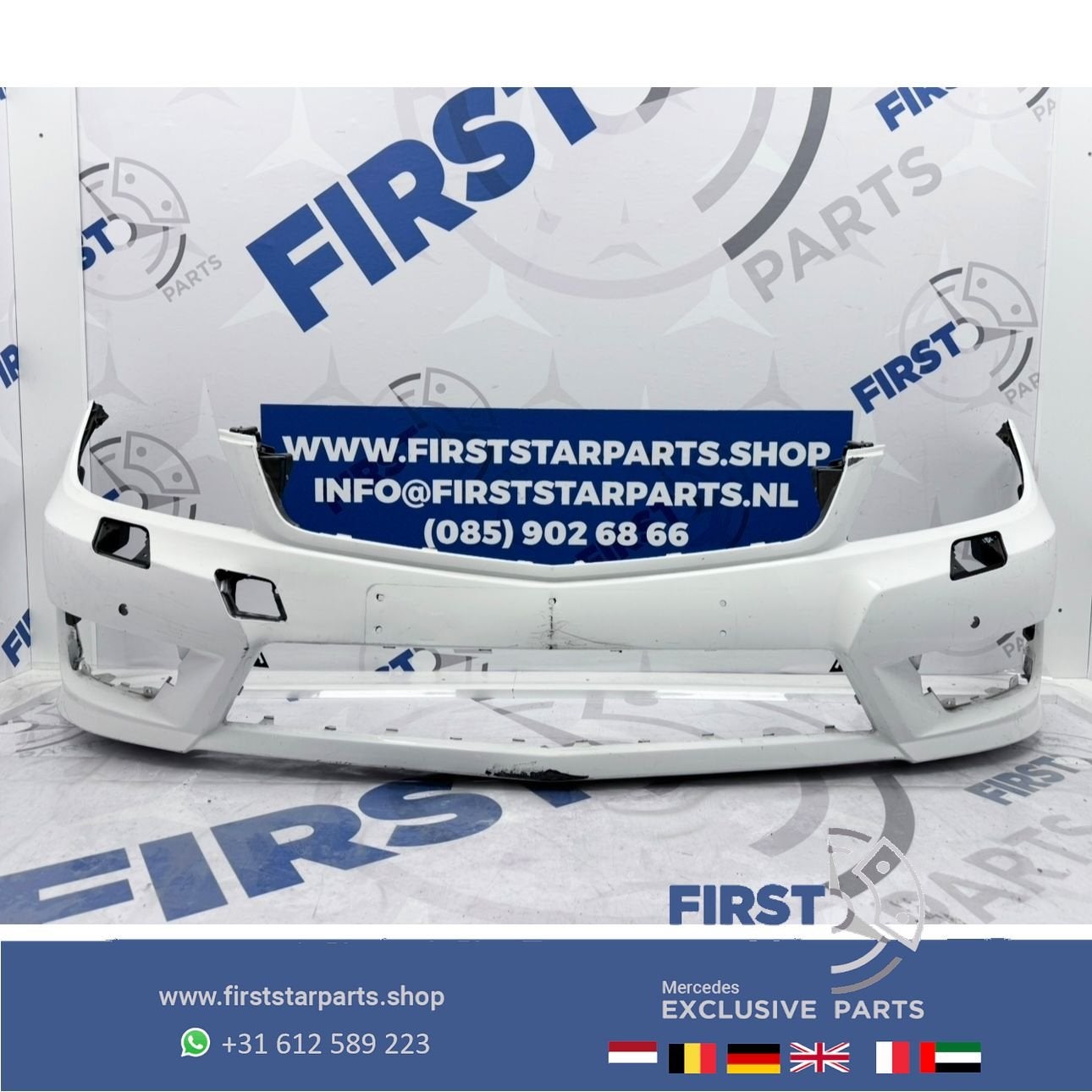 W204 C Klasse AMG BUMPER A2048807847 voorbumper zwart wit gr, Gebruikt, -, Voor, Ophalen of Verzenden