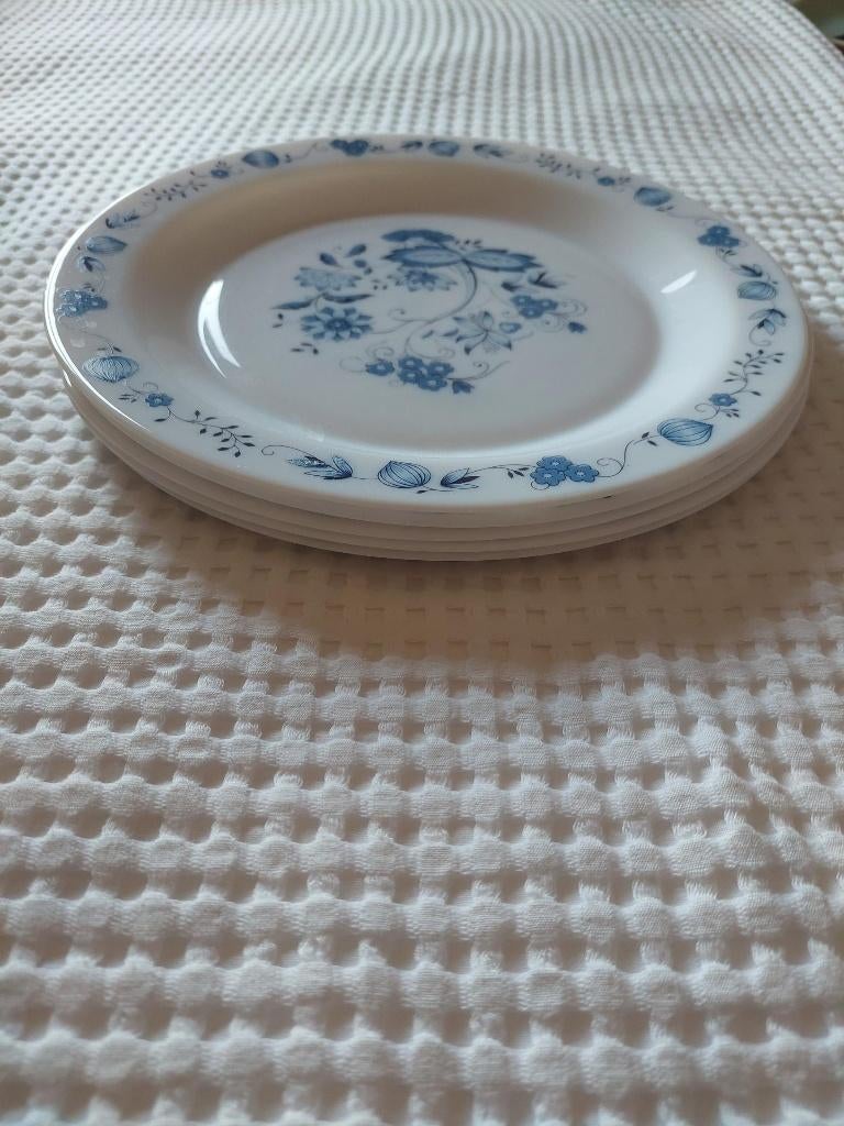 Assiettes vintage en verre opalin Arcopal France - 5 pièces, Verre ou Verres, Comme neuf, Verre, Enlèvement