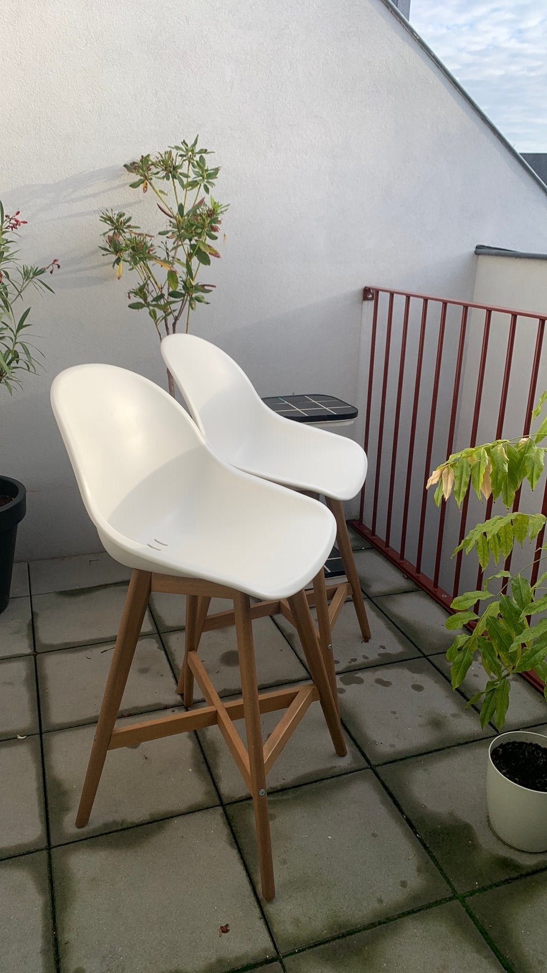 Deux chaises hautes, Maison & Meubles, Bois, Comme neuf, Deux, Enlèvement