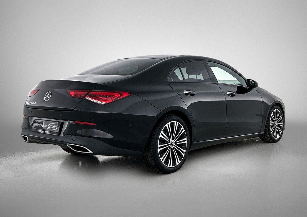 Mercedes-Benz CLA-klasse 180 D Coupé Luxury Line Night Pack, Stof, Gebruikt, Zwart, 4 cilinders