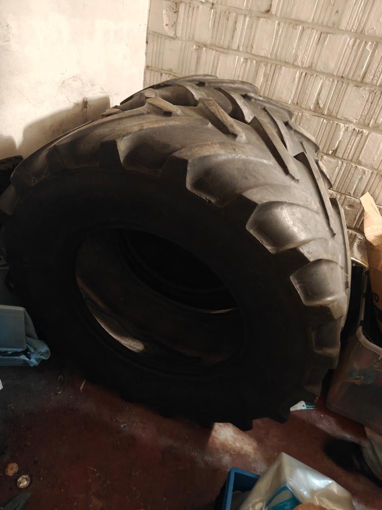 Tractorbanden Michelin 480 65 R 24 XM 108, Zakelijke goederen, Ophalen