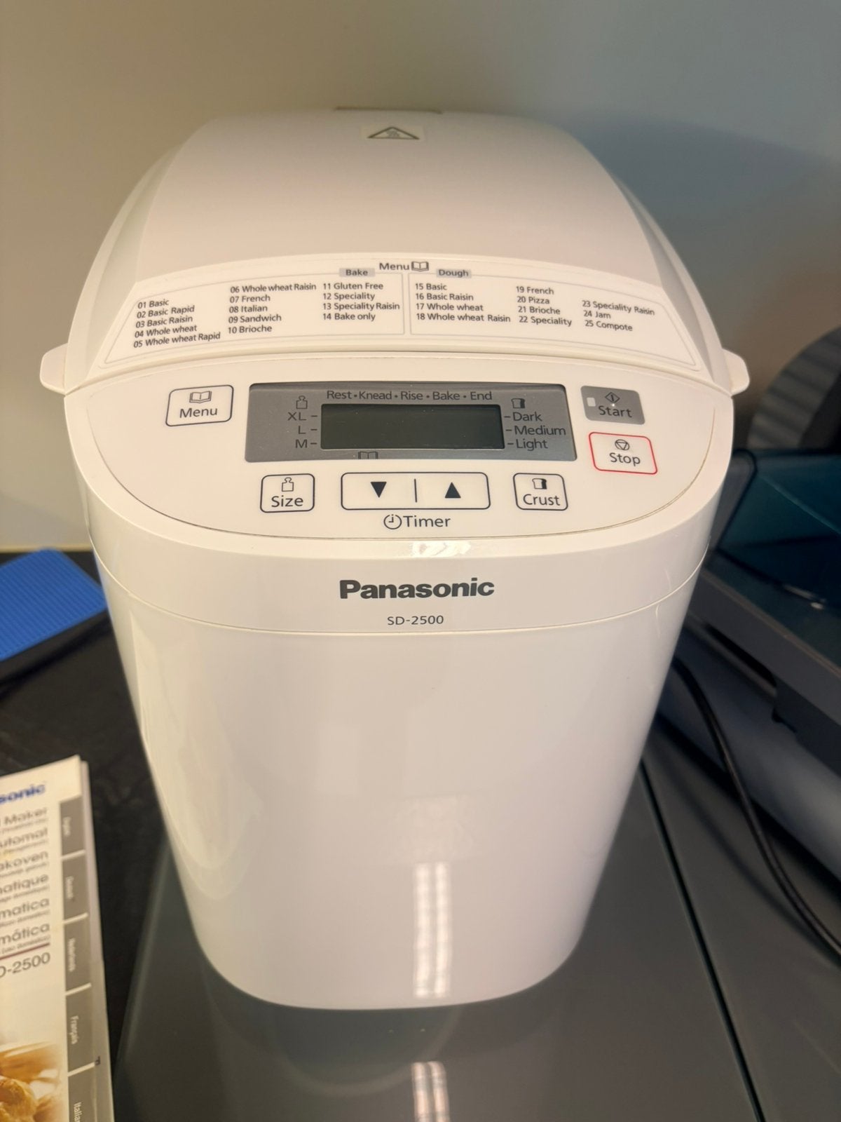 Broodmachine en snij machine, Elektronische apparatuur, 800 tot 1200 gram deeg, Ophalen, Zo goed als nieuw, Meer dan 10 programma's