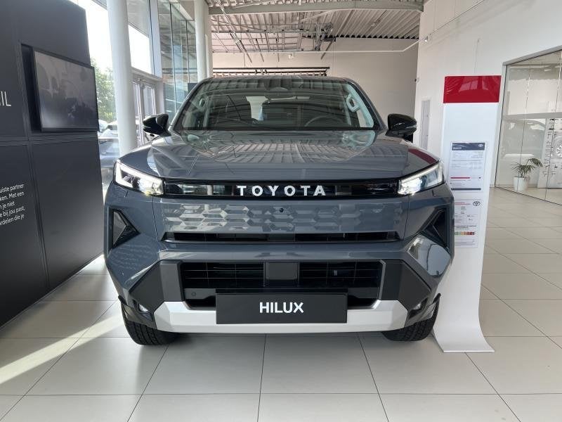 Toyota Hilux Double cab EV AT 4x4 Style, Autos, Toyota, Euro 6, 196 ch, Autres couleurs, Noir