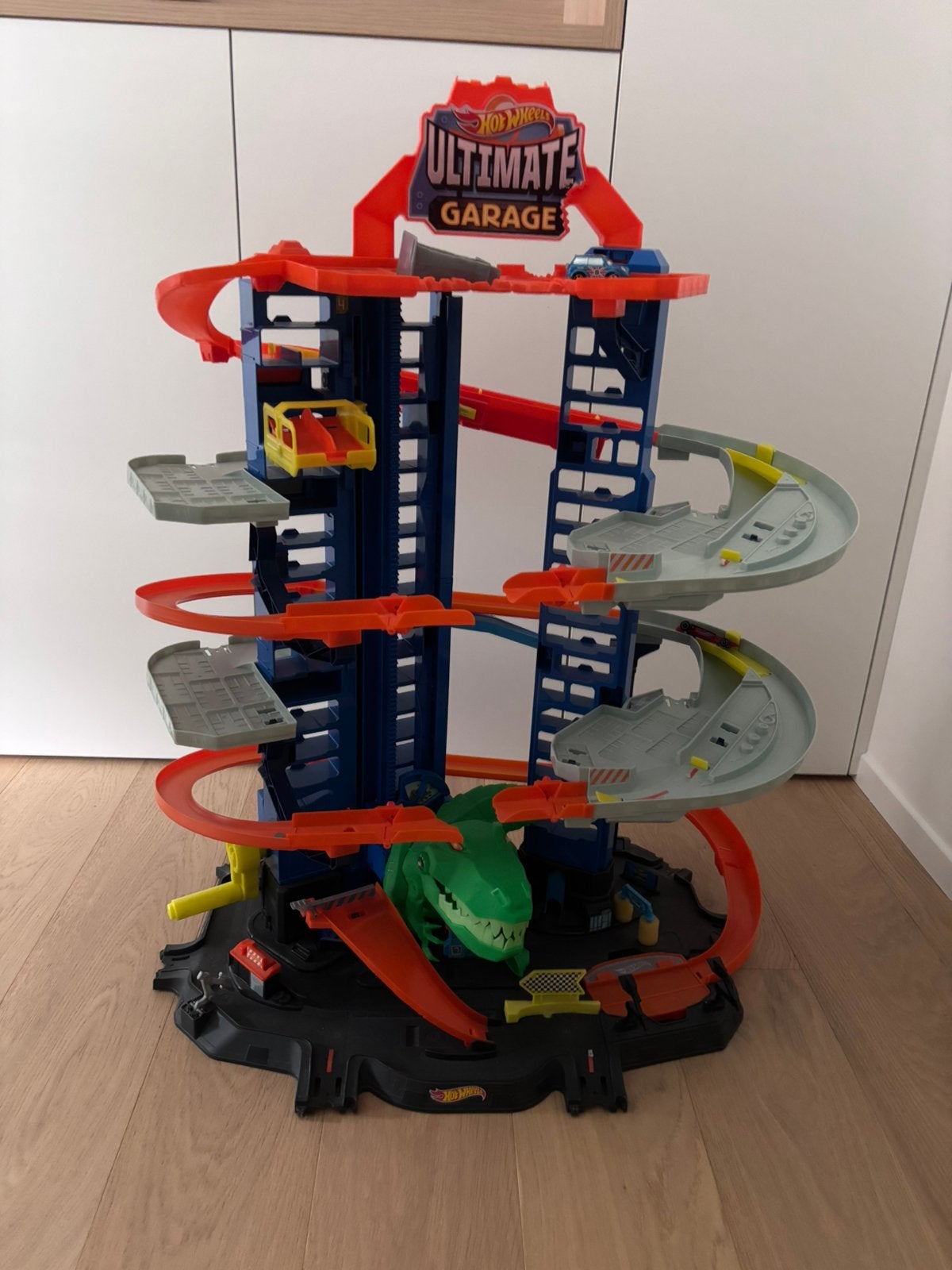 Hotweels Ultimate Dino Garage, Kinderen en Baby's, Speelgoed | Racebanen, Ophalen, Zo goed als nieuw, Racebaan, Hot Wheels