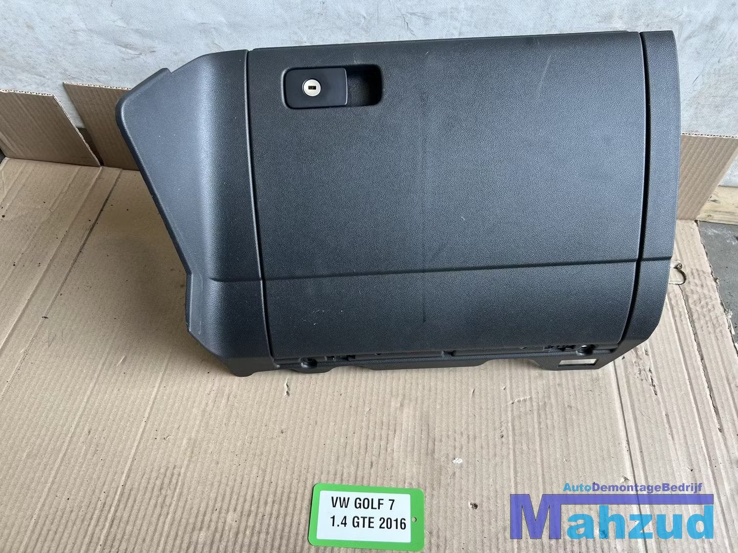 VW GOLF 7 7.5 Handschoenenkast dashboardkast 2012-2021, Gebruikt, Volkswagen, Volkswagen AG, Vw@volkswagen.de