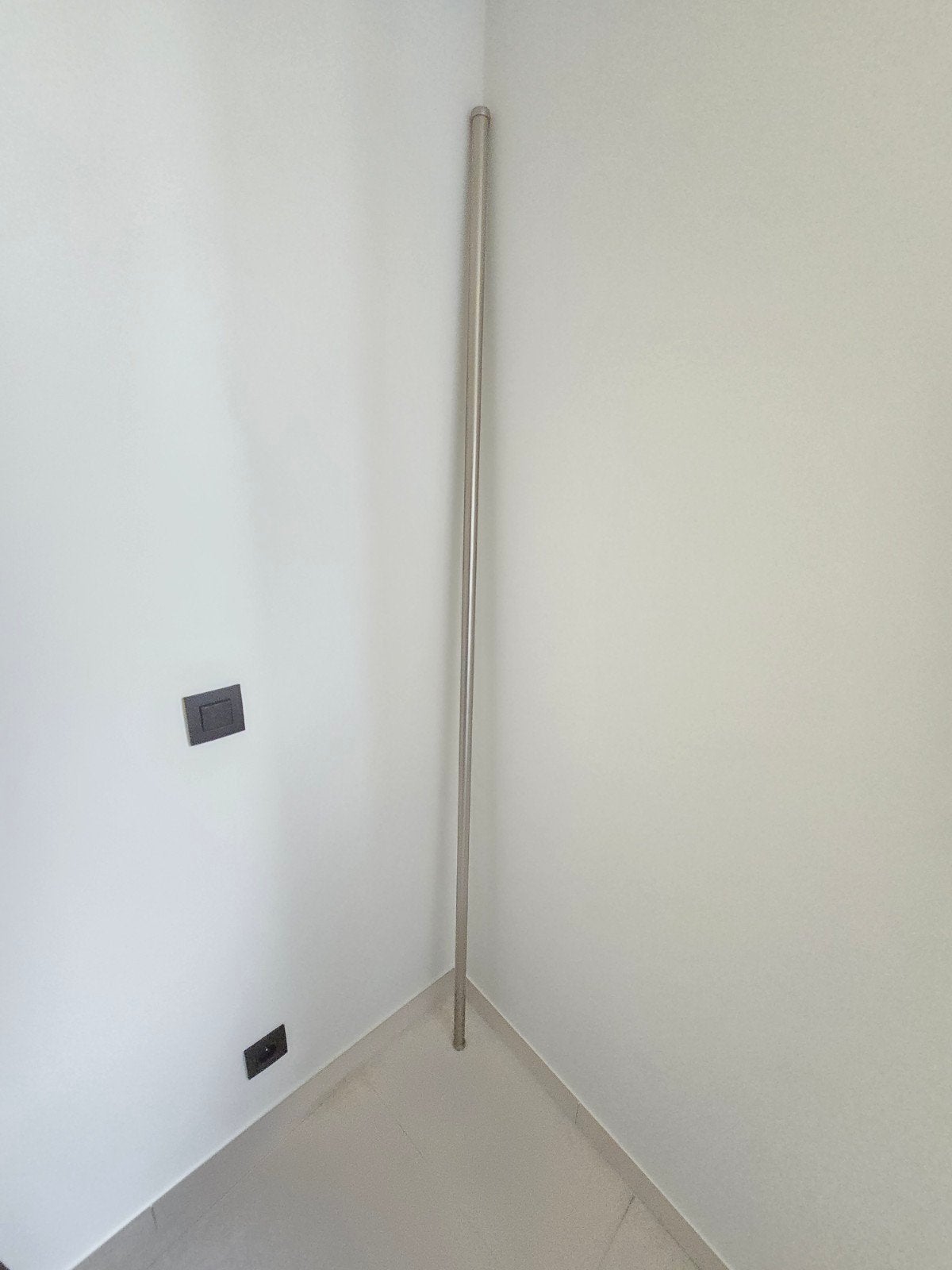 gordijnroede van 1,60m lang met 2 stops op, Ophalen, 160 cm, Metaal, Gebruikt