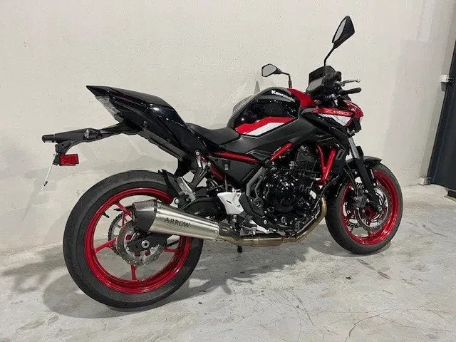 Kawasaki Z650 35KW A2 met Arrow uitlaatlijn. (bj 2024), Motoren, Bedrijf, Overig, 650 cc, 12 t/m 35 kW