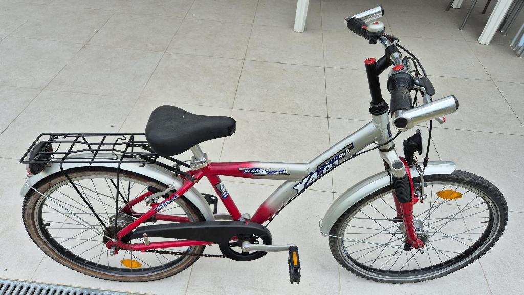 Kinderfiets “Pegasus” Y4-01 alu.Frame, 24 inch voor 6-9 jaar, Vélos & Vélomoteurs, Vélos | Vélos pour enfant, Utilisé, 20 pouces ou plus