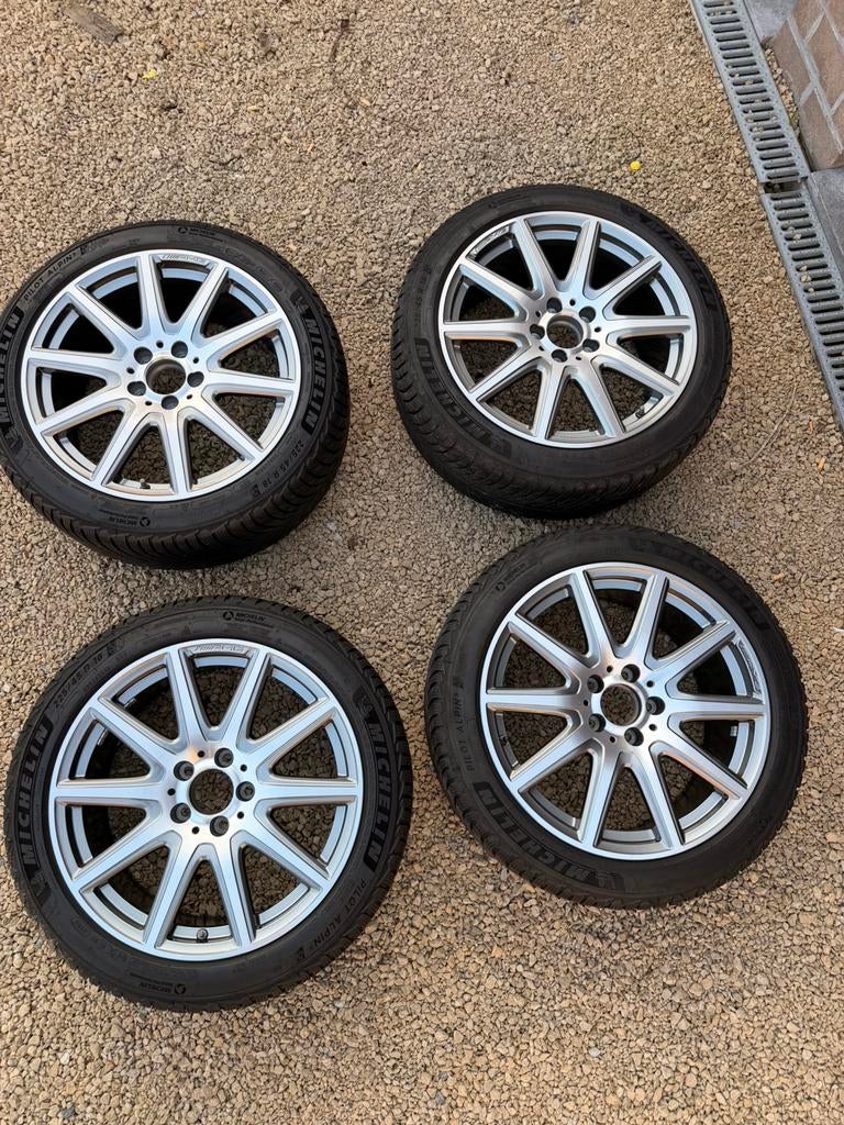 Originele Mercedes AMG 18" velgen + Michelin Pilot Alpin 5, Ophalen, 18 inch, Banden en Velgen, Nieuw