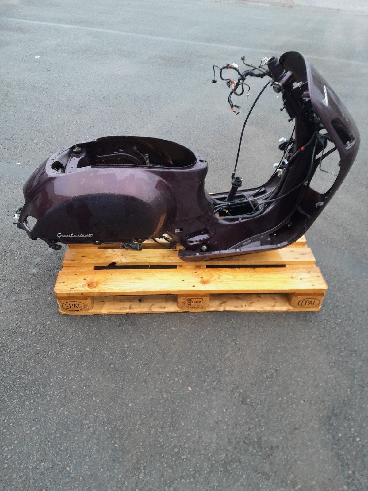 Vespa GT 200 chasis, Ophalen