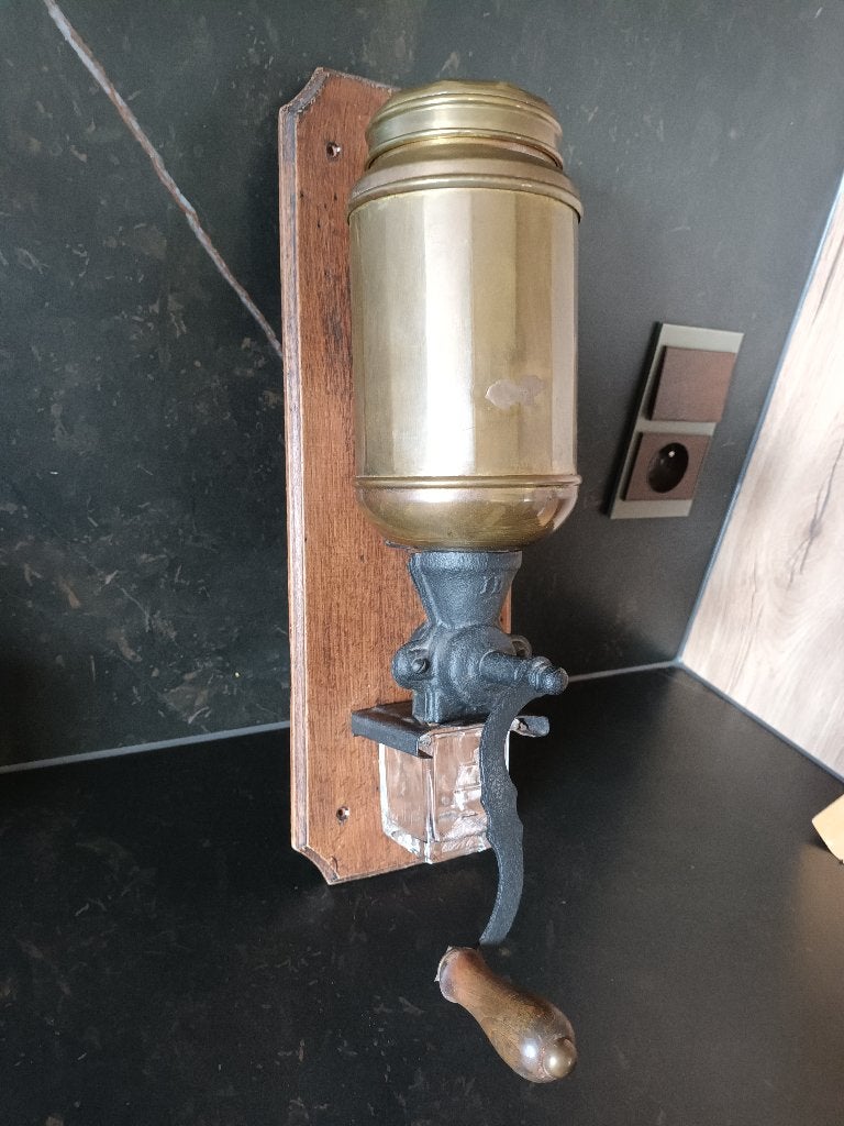 antiek - koffiemolen, Antiek en Kunst, Ophalen