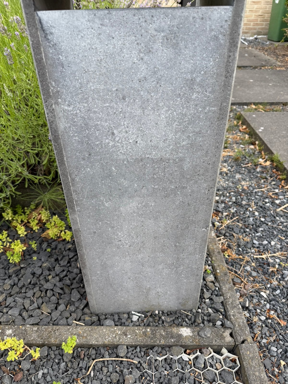 Stenen brievenbus (deurtje defect), Ophalen, Gebruikt, Hardsteen, Staande brievenbus